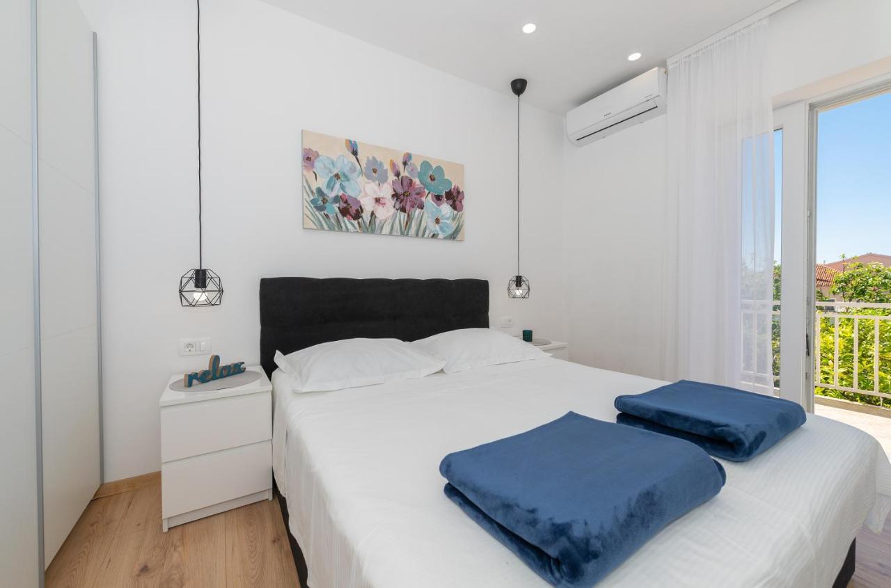 Apartmani Sani มาคาร์สกา ภายนอก รูปภาพ