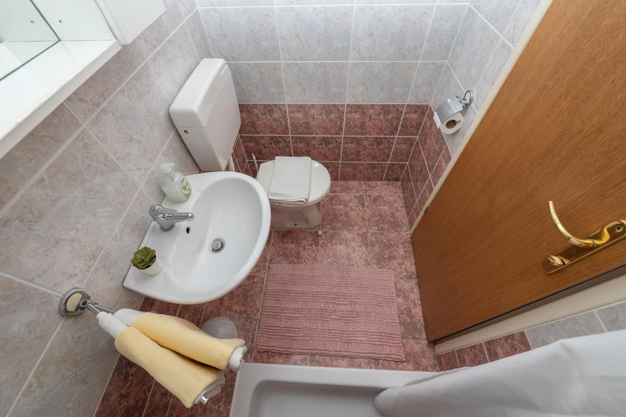 Apartmani Sani มาคาร์สกา ภายนอก รูปภาพ