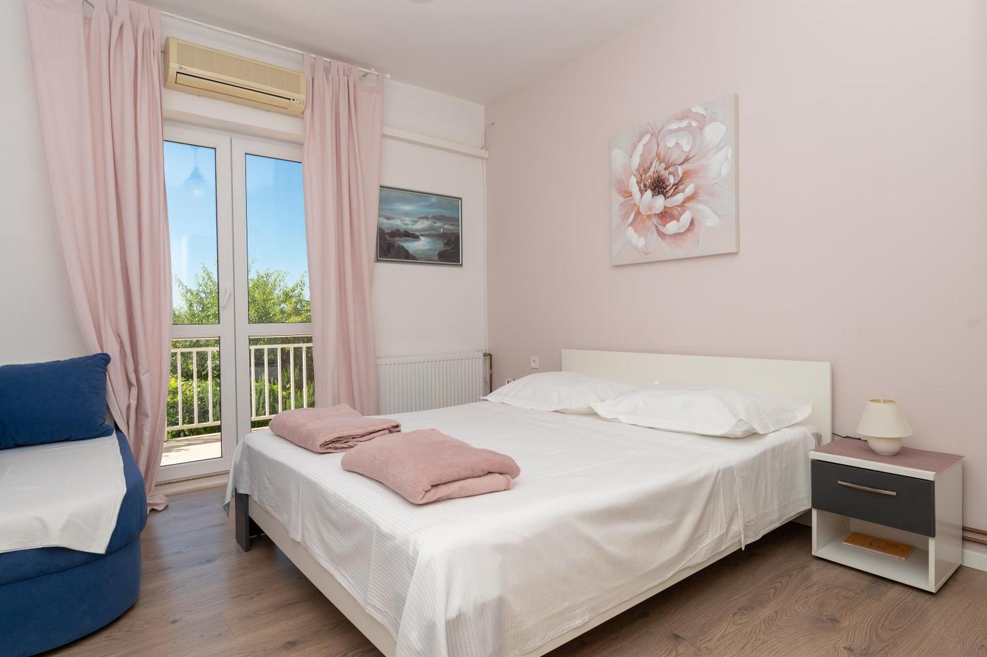 Apartmani Sani มาคาร์สกา ภายนอก รูปภาพ