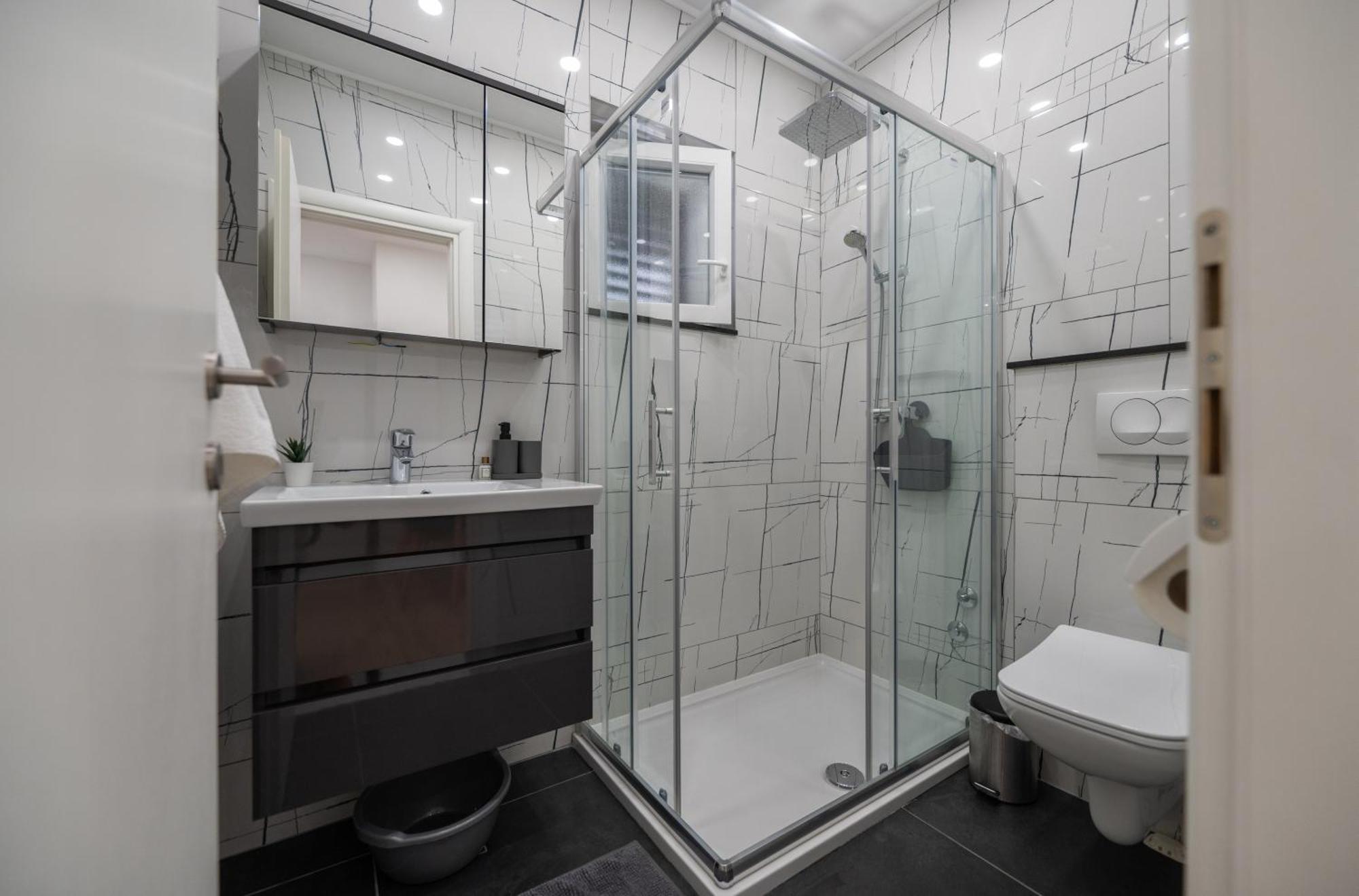 Apartmani Sani มาคาร์สกา ภายนอก รูปภาพ