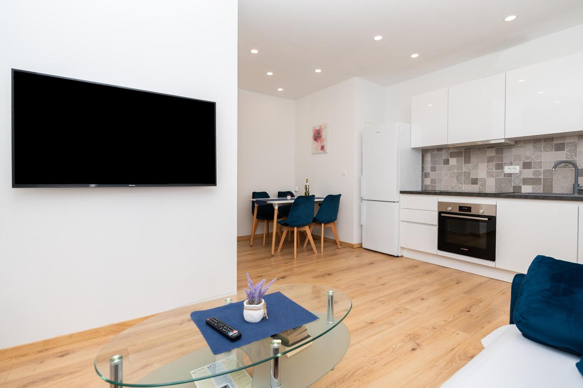 Apartmani Sani มาคาร์สกา ภายนอก รูปภาพ